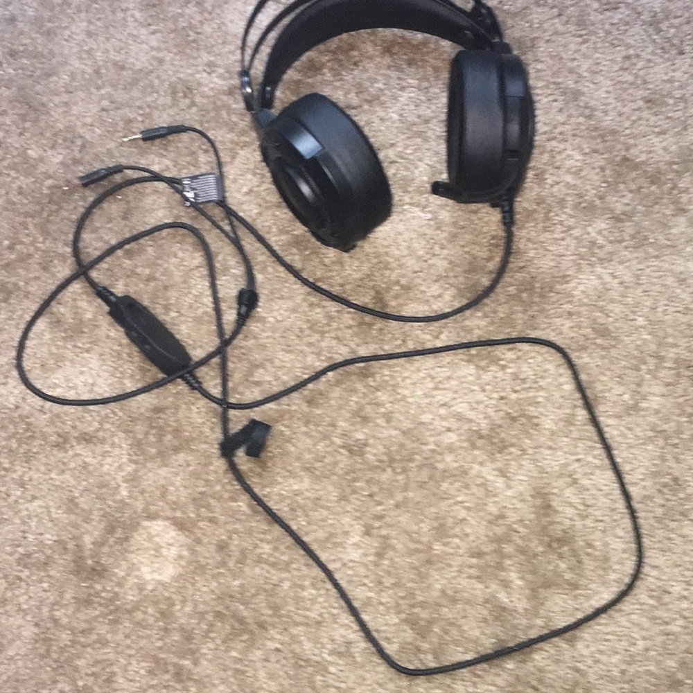 This is a lexma gaming headset brand new for pc